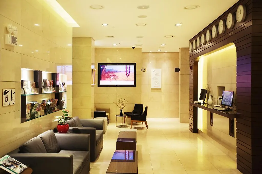N Fourseason Hotel Myeongdong ソウル特別市 3*,  韓国