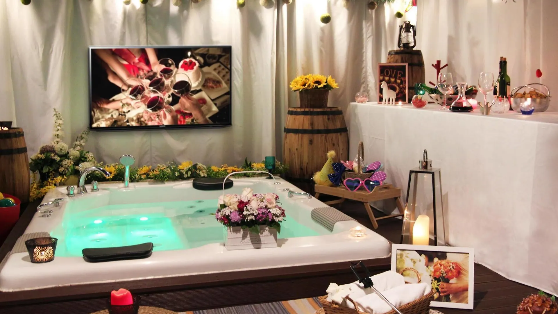 N Fourseason Hotel Myeongdong ソウル特別市 3*,  韓国