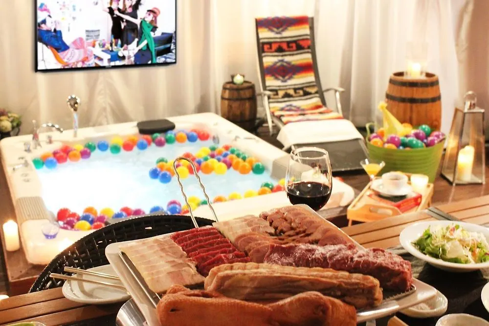 N Fourseason Hotel Myeongdong ソウル特別市 3*,  韓国